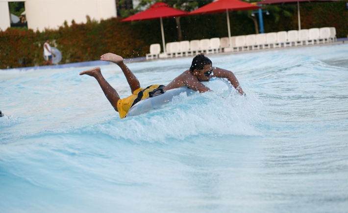 Tsunami | Singapore Giant Wave Pool and Water Surf Park