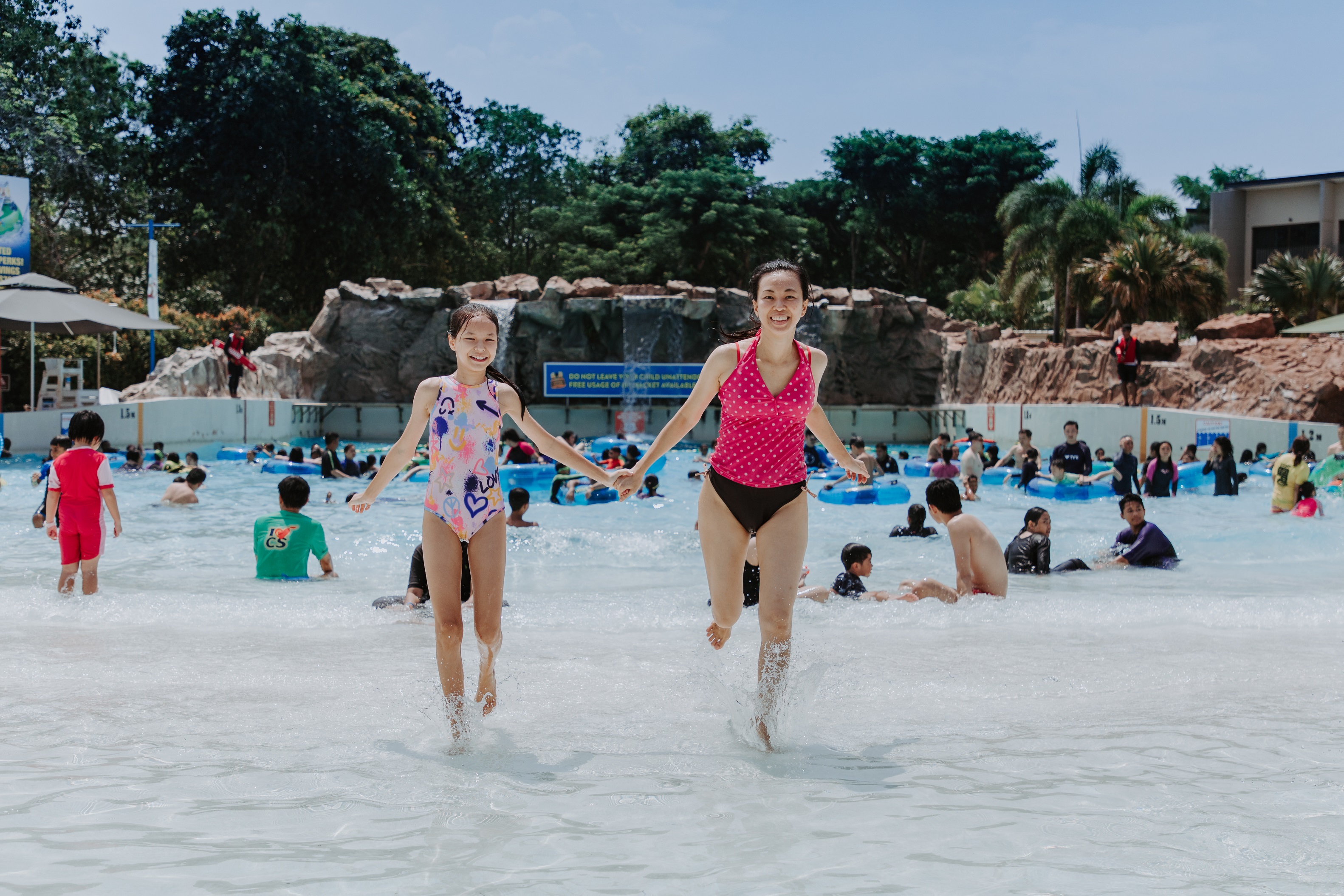 Tsunami | Singapore Giant Wave Pool and Water Surf Park